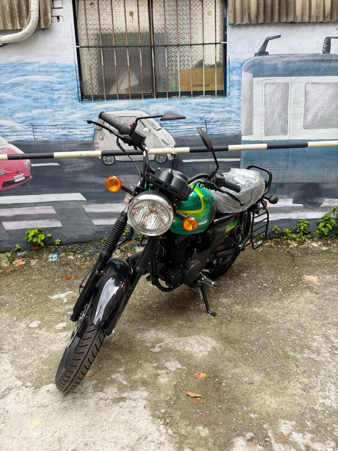 【個人自售】KAWASAKI W175 - 「Webike-摩托車市」 新車KAWASAKI W175 （現車現領）