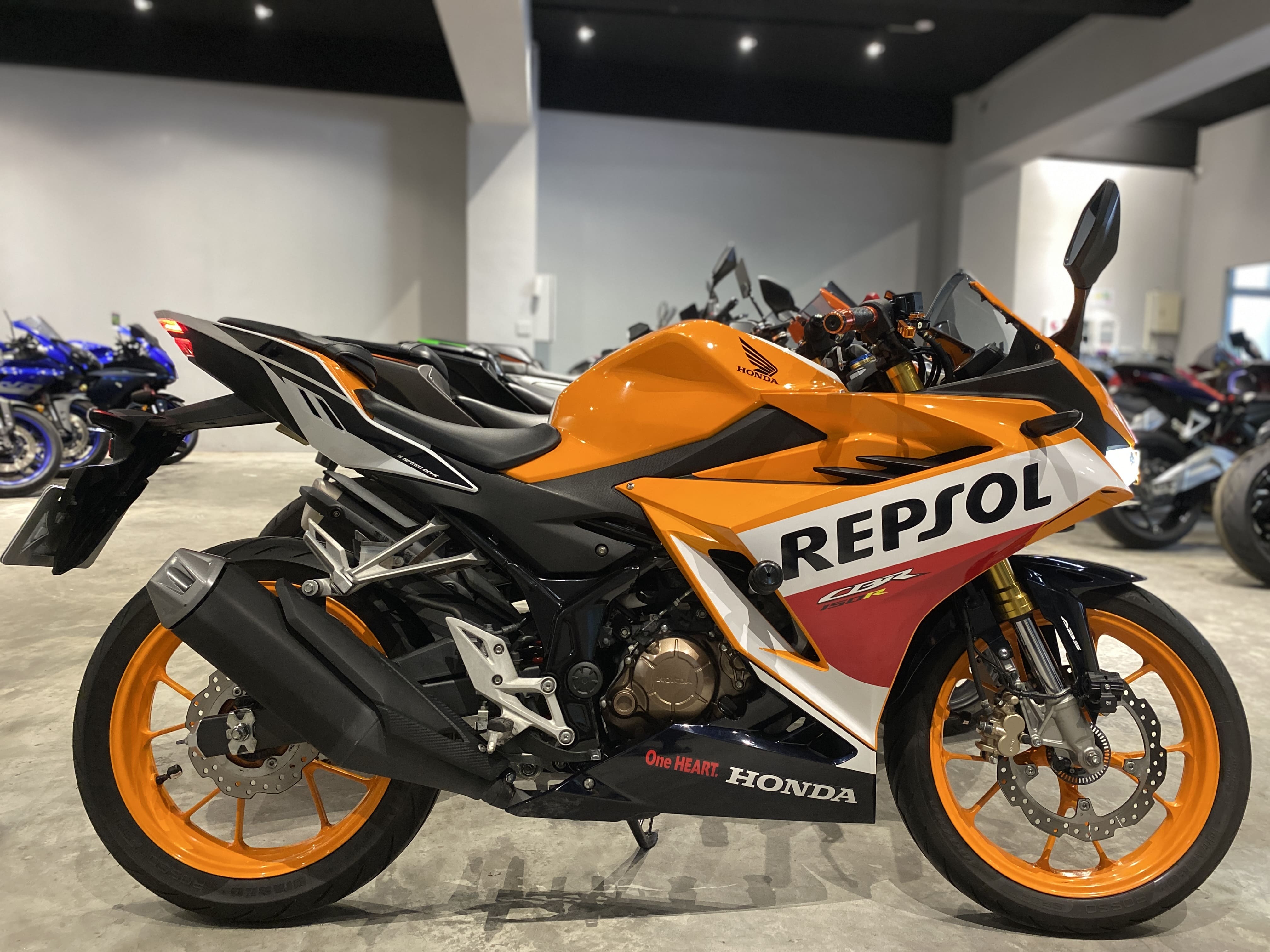 HONDA CBR150R - 中古/二手車出售中 2021年 HONDA CBR150R REPSOL/0元交車/分期貸款/車換車/線上賞車/到府交車 | 翊帆重車-Queena