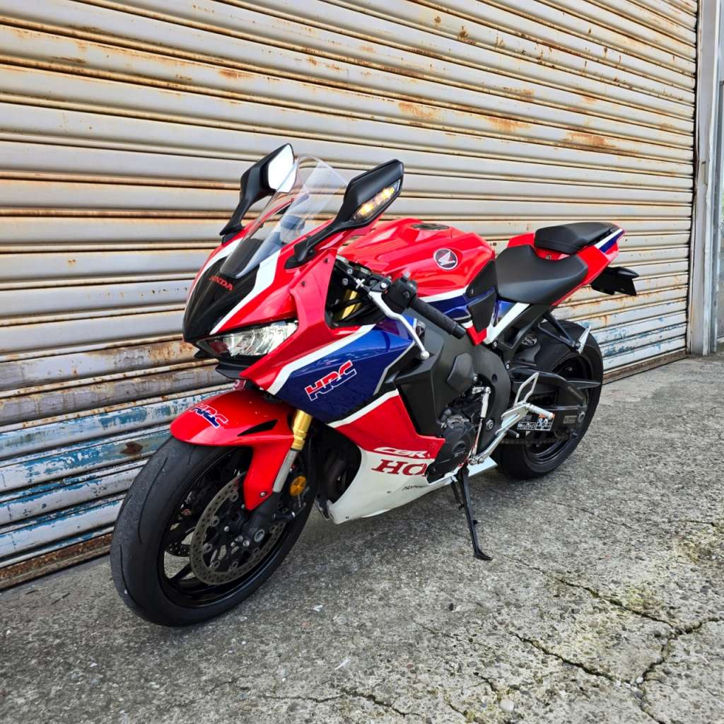 【個人自售】HONDA CBR1000RR - 「Webike-摩托車市」 HONDA CBR1000RR ABS SC77