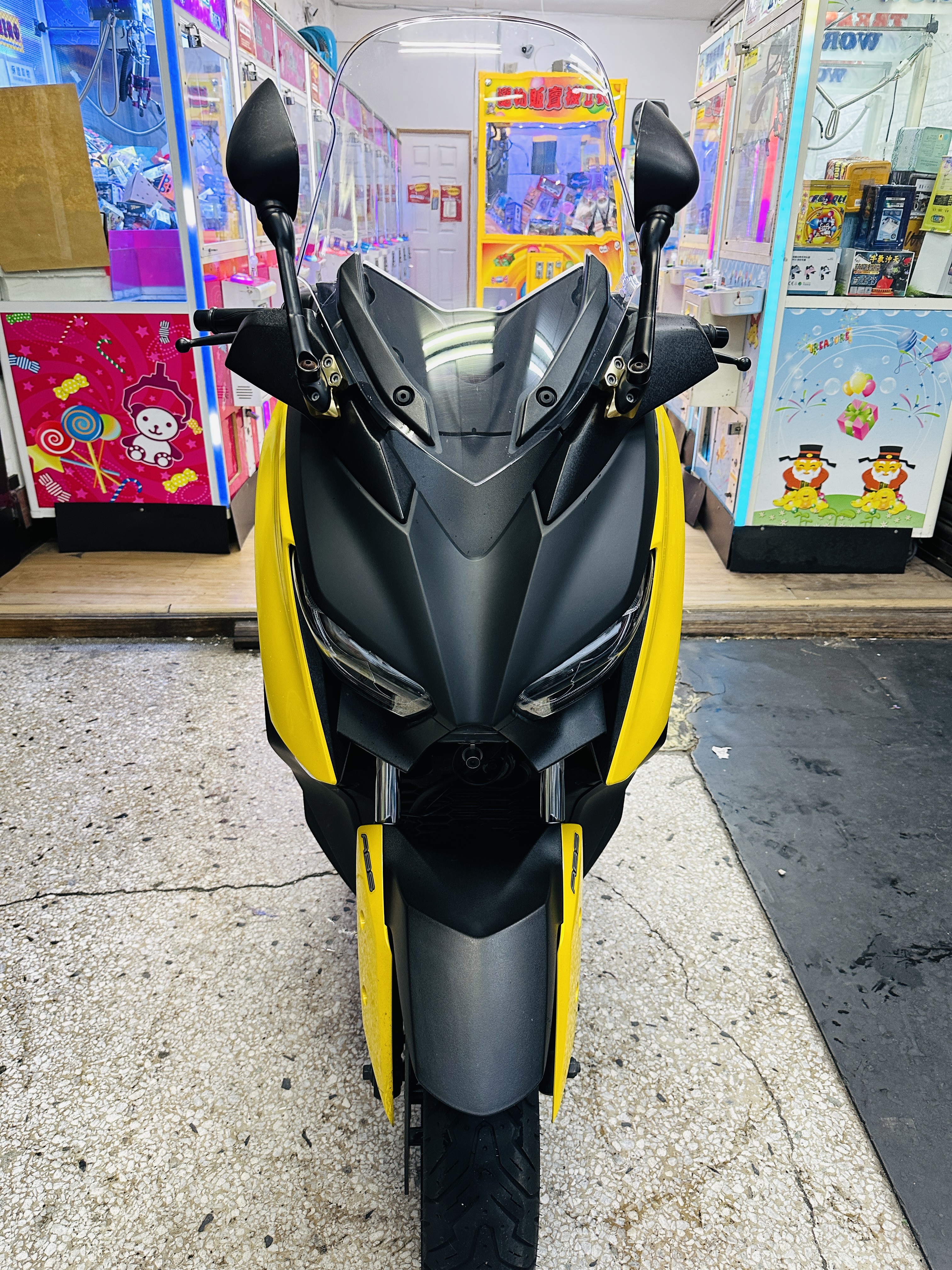 YAMAHA X-MAX 300 - 中古/二手車出售中 YAMAHA XMAX300 2018 才跑1萬1公里 黃色 | 輪泰車業