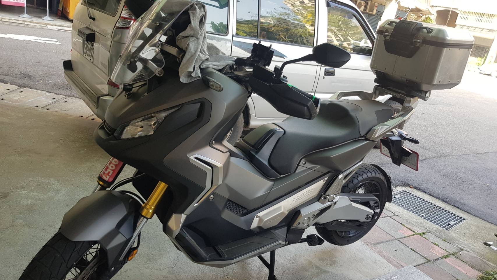 【個人自售】HONDA X-ADV - 「Webike-摩托車市」 2018年 X-ADV 自售 台本購買的 都有定期回原廠保養