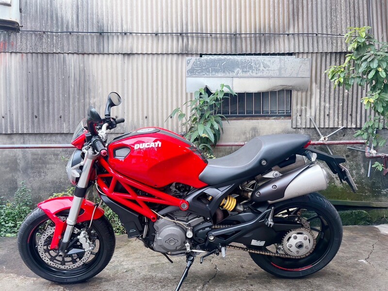 DUCATI MONSTER796 - 中古/二手車出售中 Ducati Monster 796 協助分期、託運、換車補貼、代償結清 Line ID:@q0984380388 | 小菜輕重機