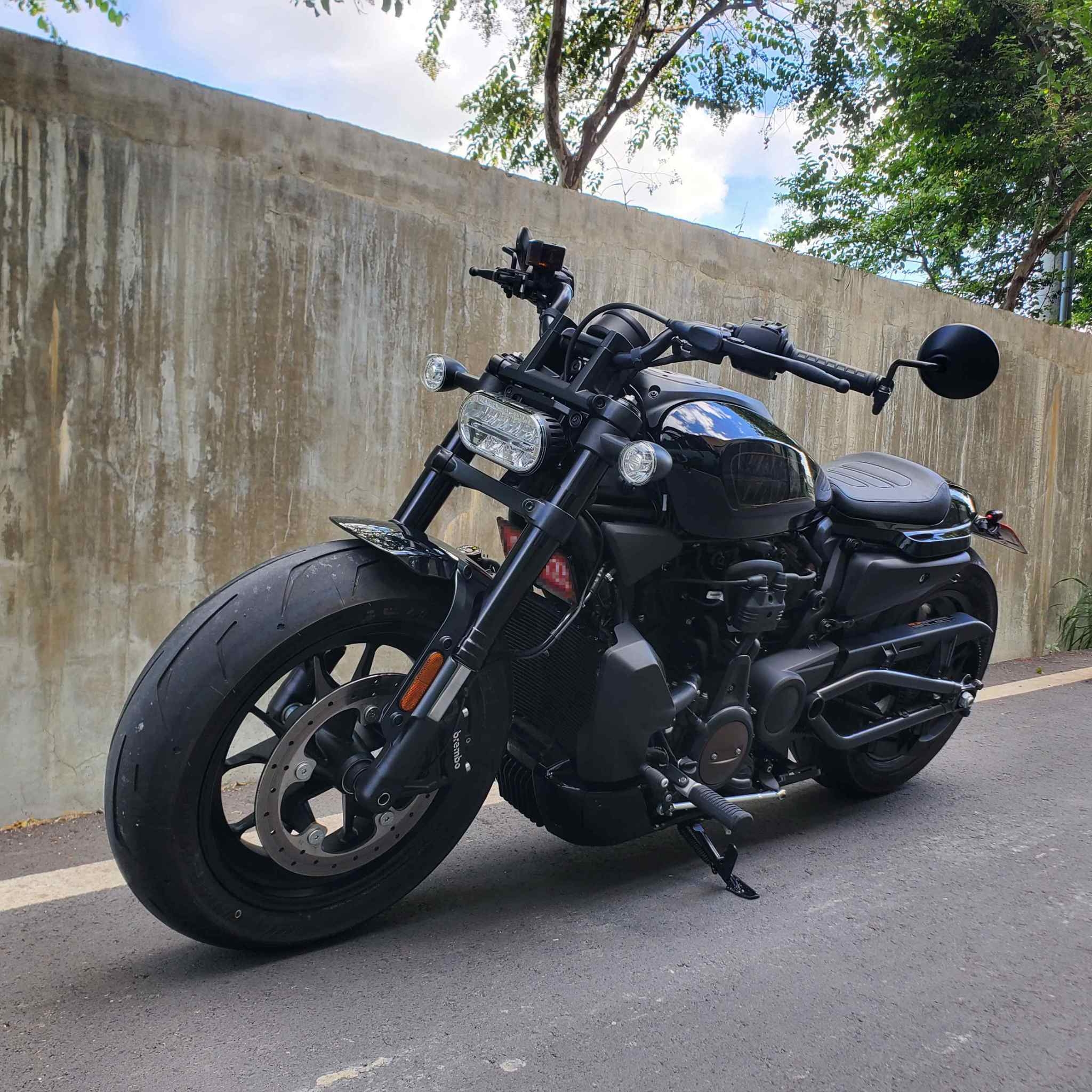 Harley-Davidson RH1250S - 中古/二手車出售中 【售】 美式機車 2023 哈雷 Sportster S 哈雷1250 RH1250S RH1250  扁型的LED頭燈 | 飛翔國際