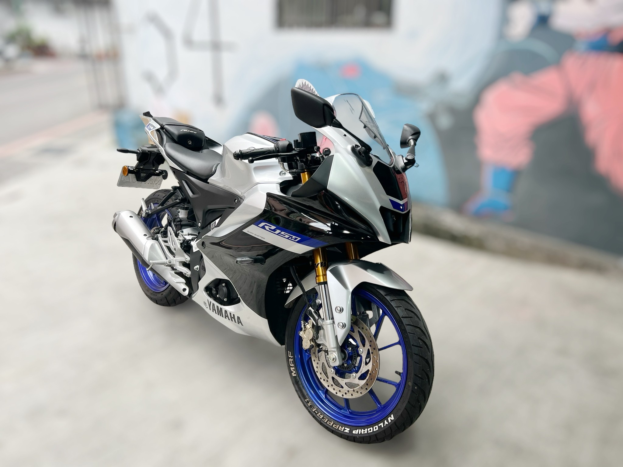 YAMAHA YZF-R15 - 中古/二手車出售中 YAMAHA R15v4 M TFT全彩儀表  協助分期、託運、換車補貼、代償結清 Line ID:@q0984380388 | 小菜輕重機