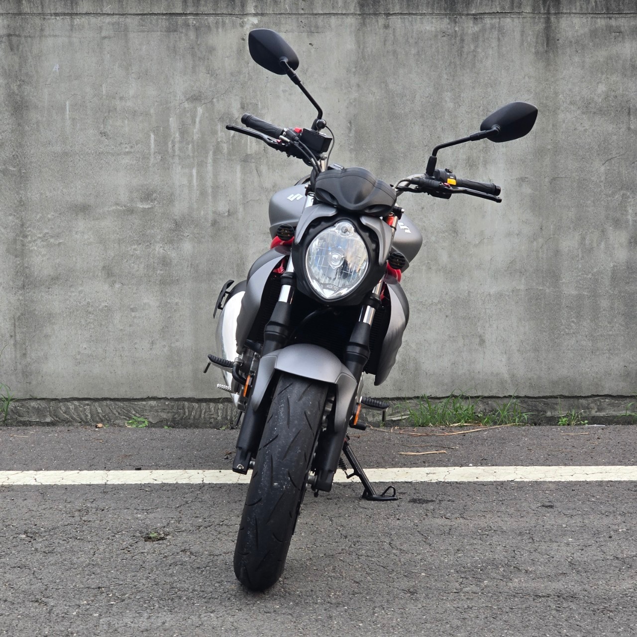 SUZUKI SFV650 Gladius - 中古/二手車出售中 2015 SUZUKI SFV650 Gladius 鈴木 SFV650 紅牌重機 可全額分期 可車換車 | 飛翔國際