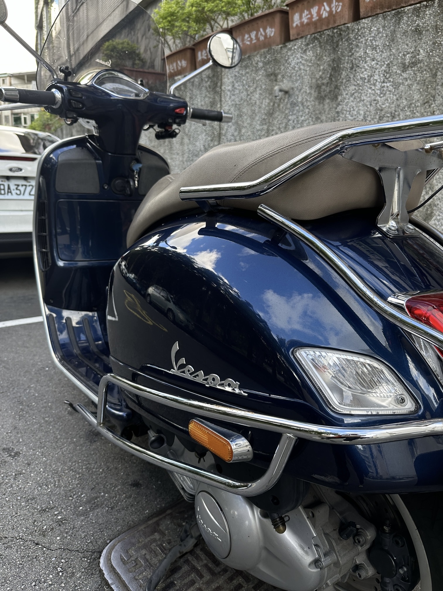 VESPA GTS300ie - 中古/二手車出售中 Vespa GTS300ie ABS 深藍身 奶茶座 | 個人自售