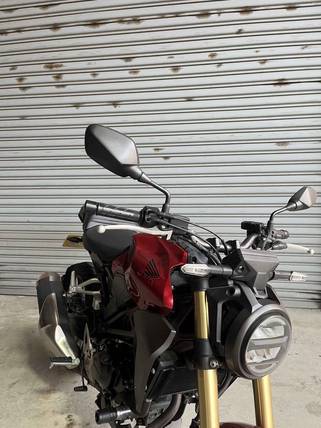 HONDA CB300R - 中古/二手車出售中 2022 CB300R 一手車庫車 | 個人自售