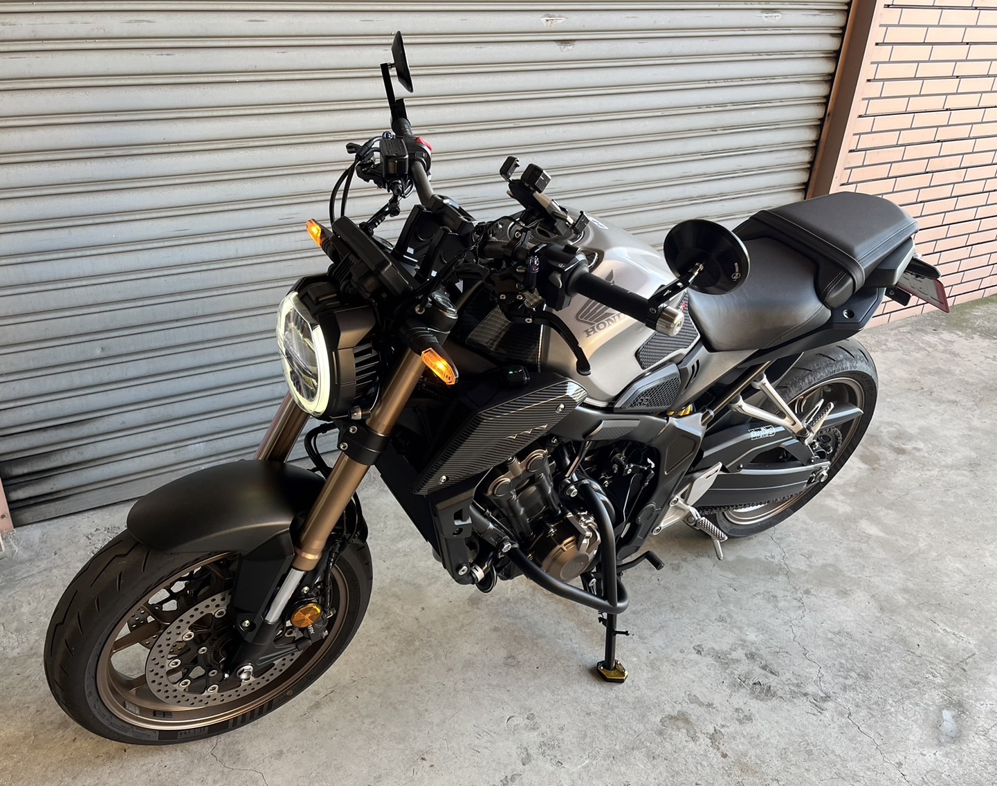 HONDA CB650R - 中古/二手車出售中 台本 CB650R 大滿改 買到賺到 | 個人自售