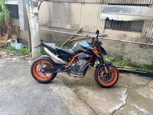 【個人自售】KTM 890 DUKE R - 「Webike-摩托車市」 KTM 890 DUKE R 安東公司車