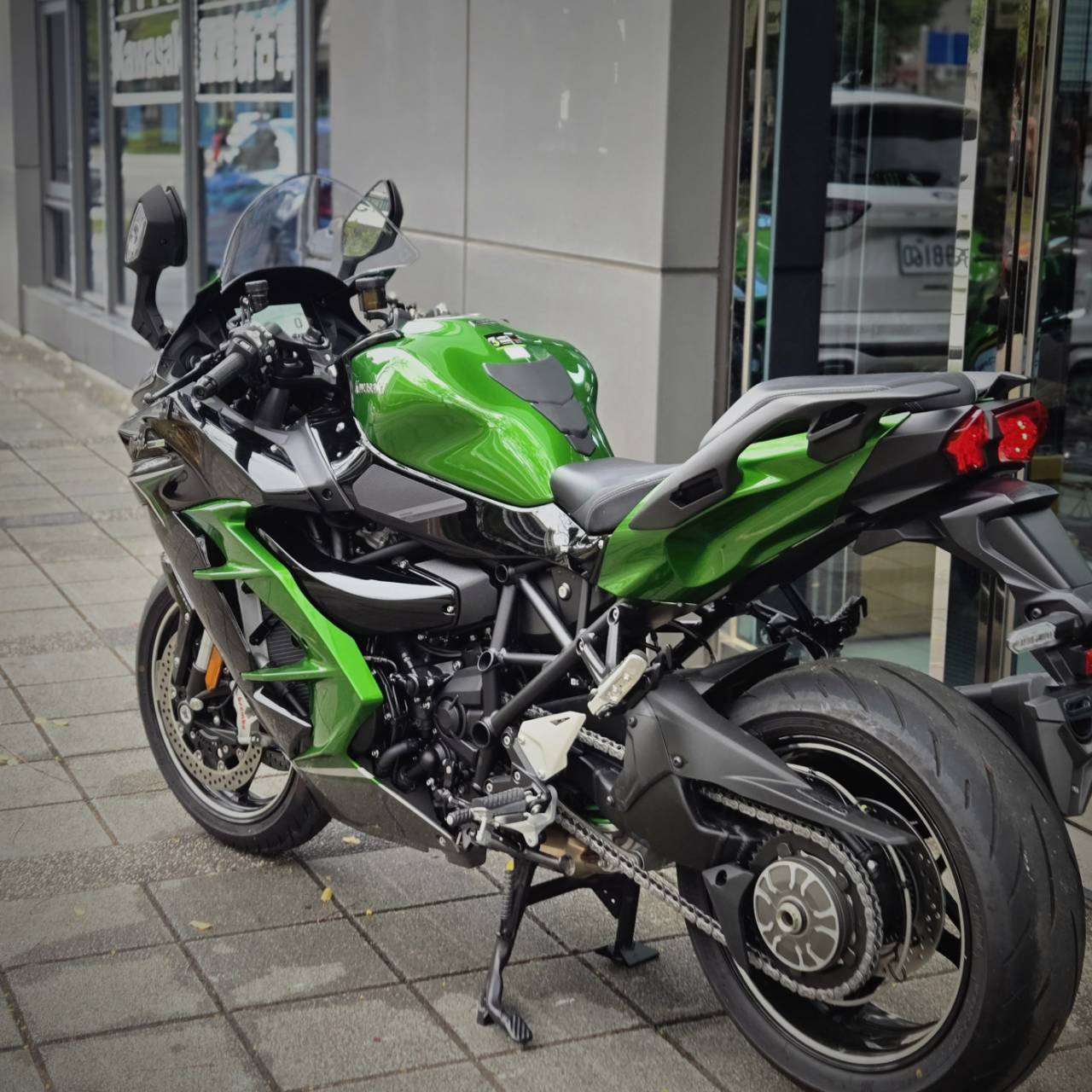 KAWASAKI Ninja H2 SX - 中古/二手車出售中 Kawasaki H2SX-SE ACC自動跟車系統 綠黑 最猛最兇公升旅跑 機械增壓唯一獨家 歡迎來店賞車 【可貸款可換車】 | 個人自售