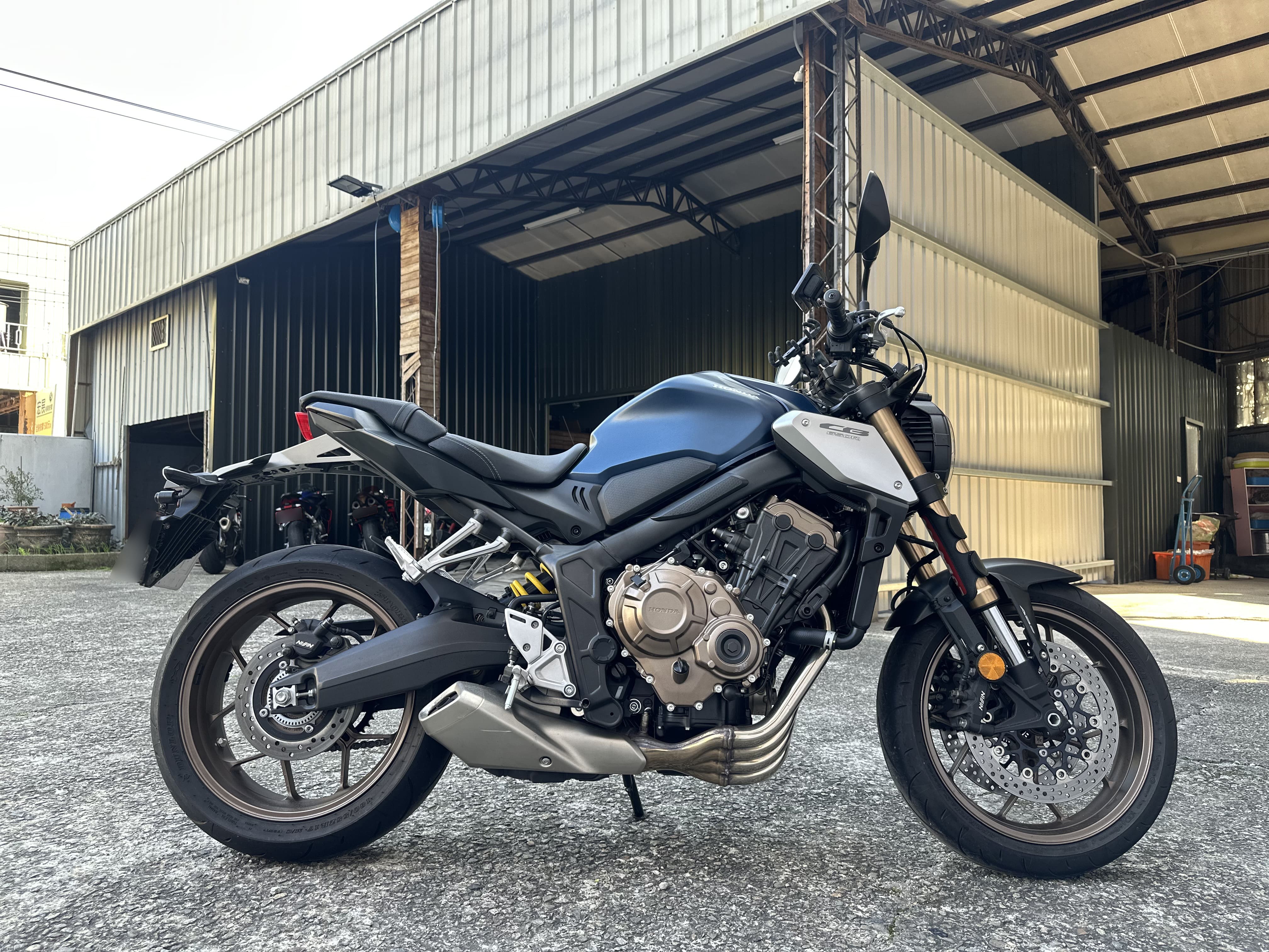 HONDA CB650 - 中古/二手車出售中 2022年 HONDA CB650R/0元交車/分期貸款/車換車/線上賞車/到府交車 | 翊帆國際重車