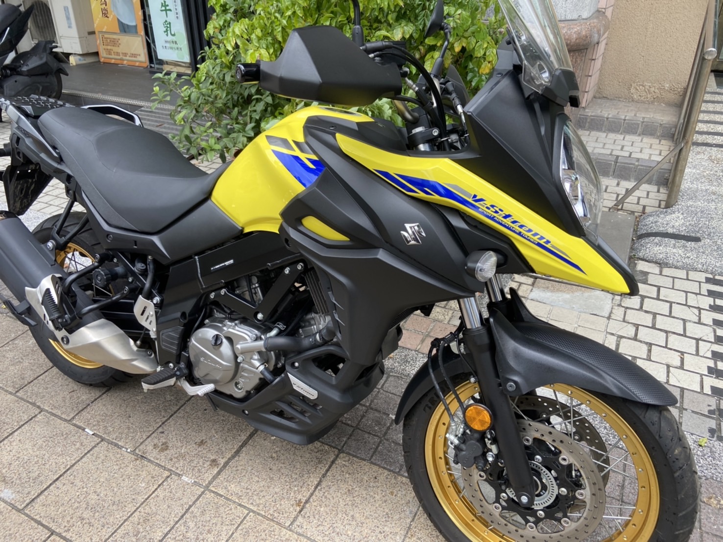 SUZUKI VStrom 650XT新車出售中 本月購車36期零利率.台鈴公司車尚未領牌新古車.現金29.8萬 | 立帆國際重機代銷中心