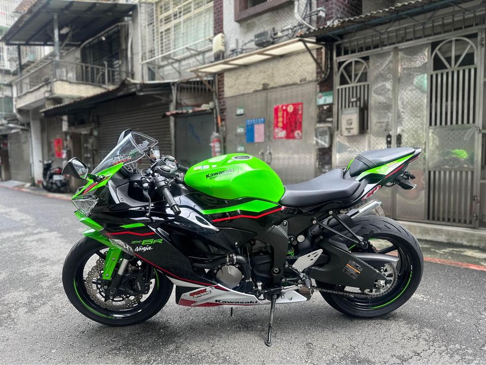 【阿傑重機車庫(億大重機)】KAWASAKI NINJA ZX-6R - 「Webike-摩托車市」 《售》2021 川崎 Kawasaki Ninja ZX6R 636 ABS 總代理