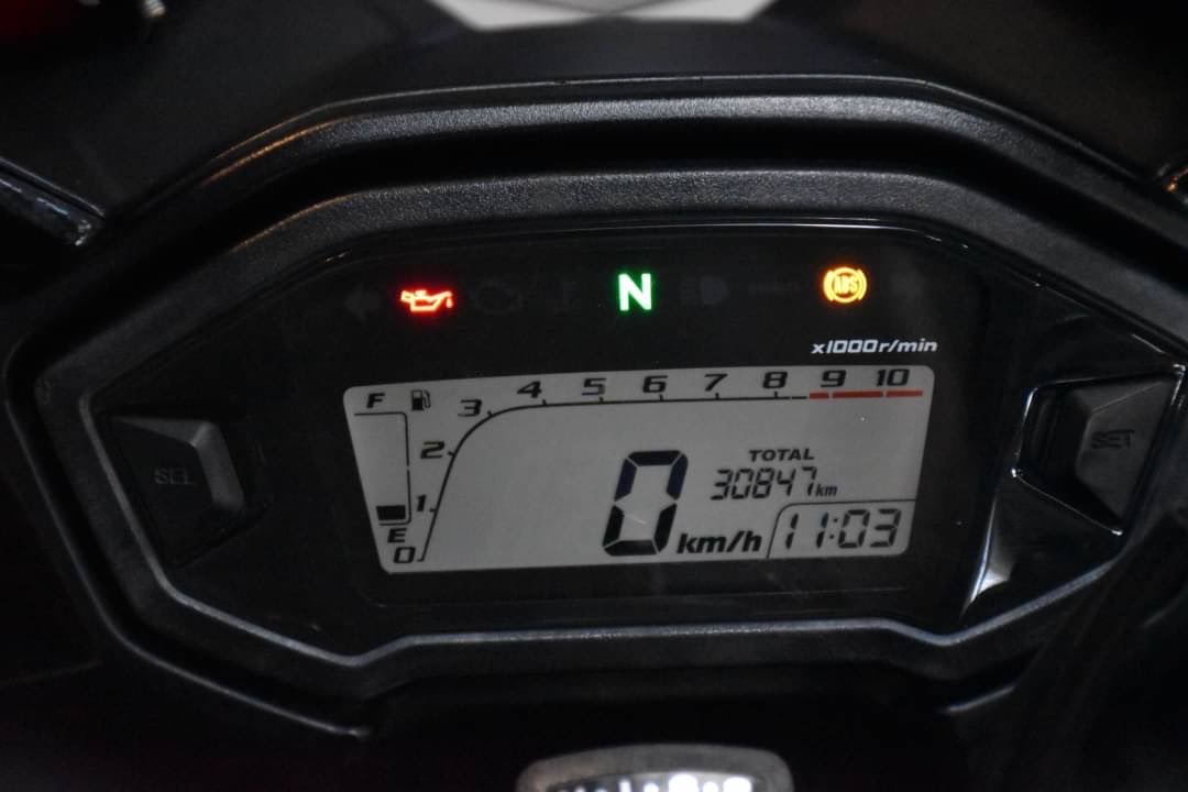 HONDA CBR500R - 中古/二手車出售中 RacingBoy分離把 WHIZ腳踏 行車記錄器 小資族二手重機買賣 | 小資族二手重機買賣