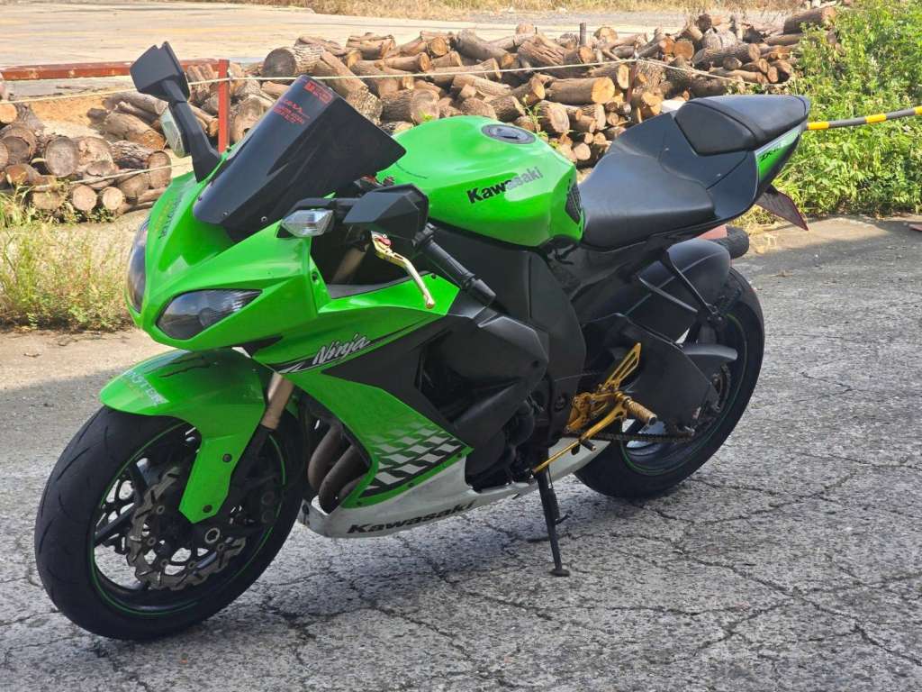 KAWASAKI NINJA ZX-10R - 中古/二手車出售中 [出售] 2010年 KAWASAKI ZX10R 原廠殼 | 老爹重機