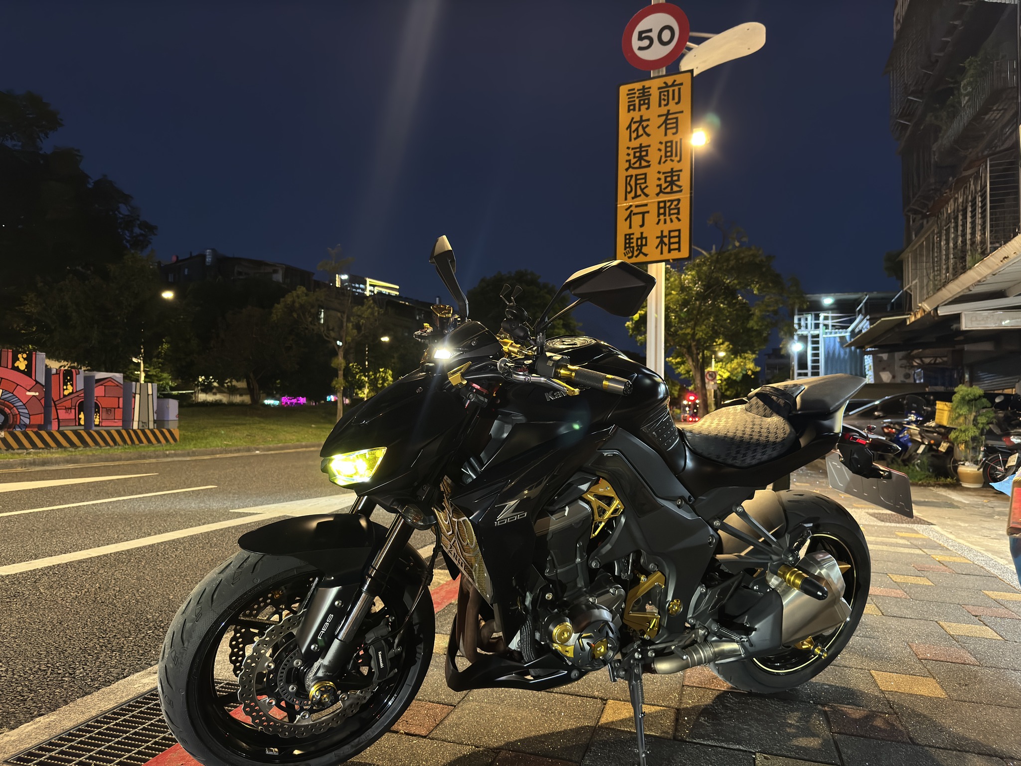 KAWASAKI Z1000 - 中古/二手車出售中 Kawasaki Z1000 | GP重機