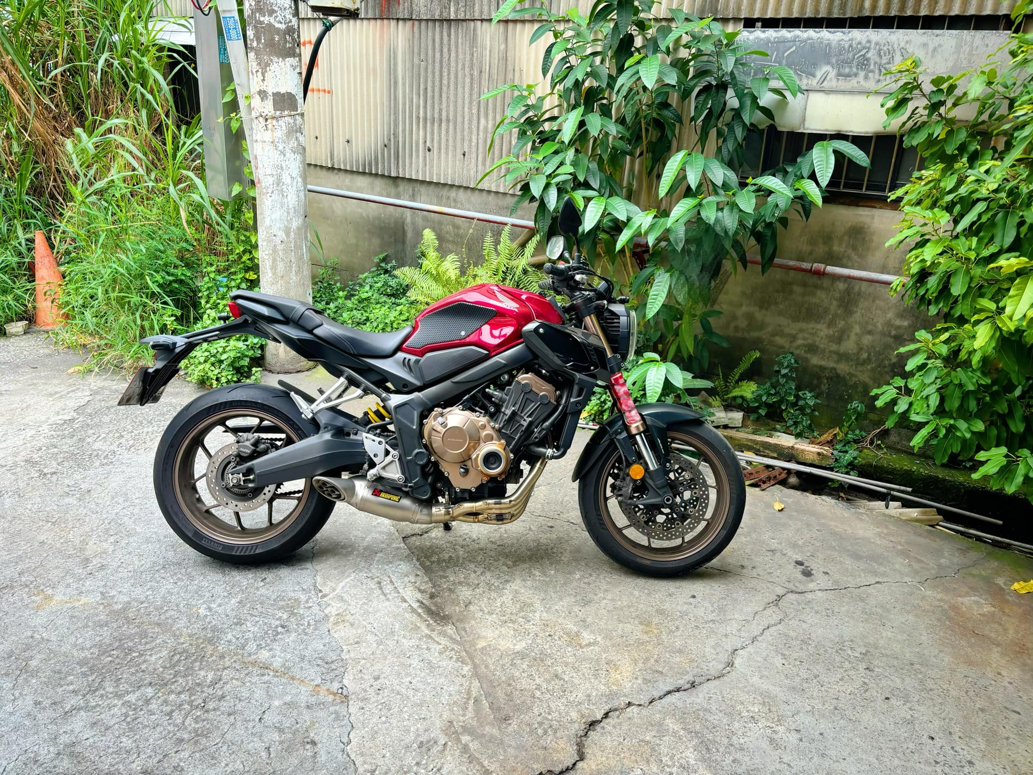 HONDA CB650R - 中古/二手車出售中 HONDA CB650R 台本車 | 個人自售