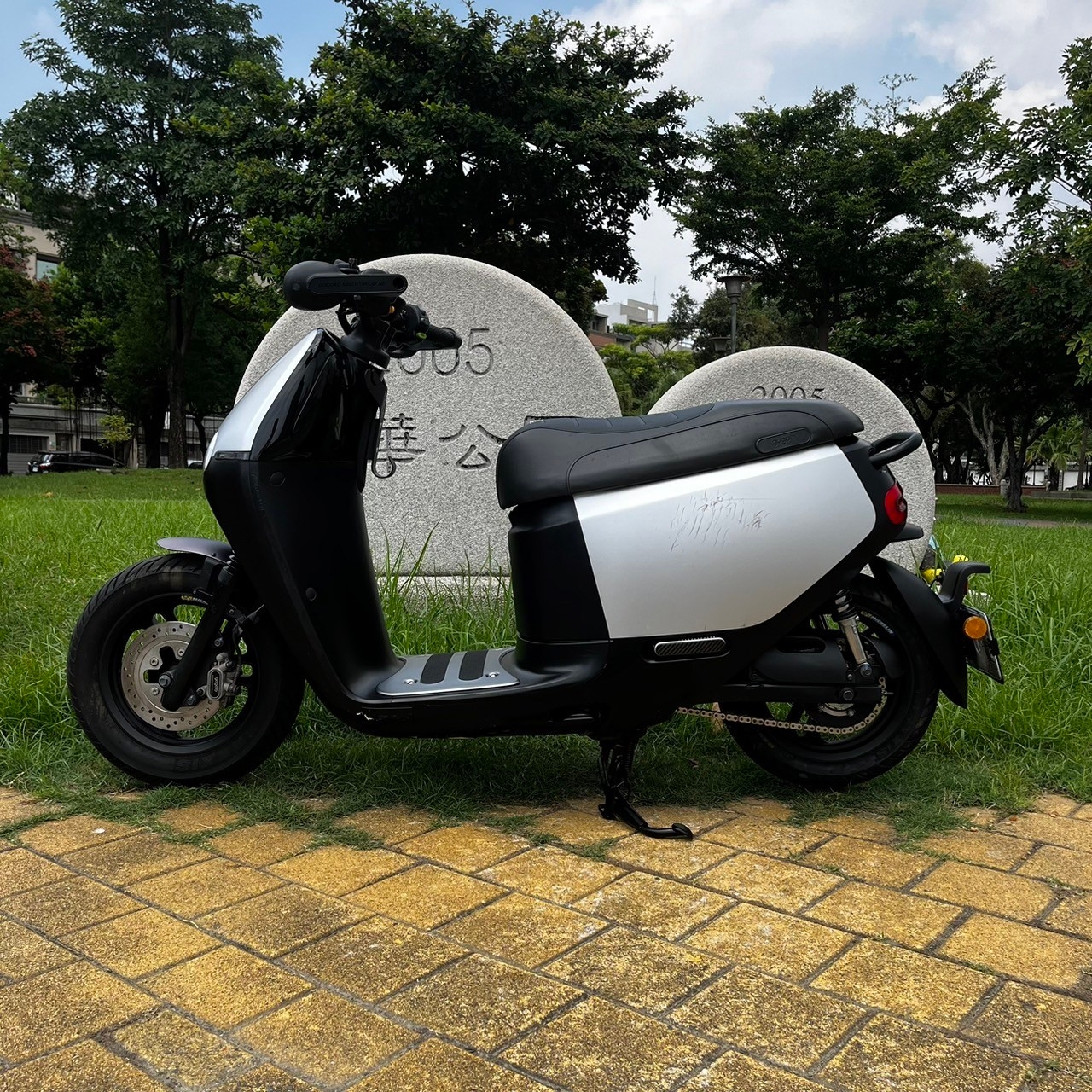 Gogoro Gogoro 2 Rumbler - 中古/二手車出售中 2020 GOGORO 2 RUMBLER #2560 | 貳輪嶼中古機車專賣-台南店