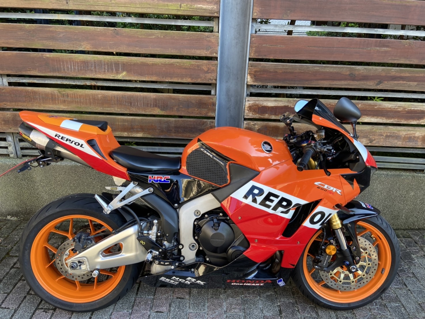 HONDA CBR600RR - 中古/二手車出售中 親民好駕馭的跑車CBR600RR車況佳.騎過講一輩子.沒騎過想一輩子全額銀貸 | 個人自售