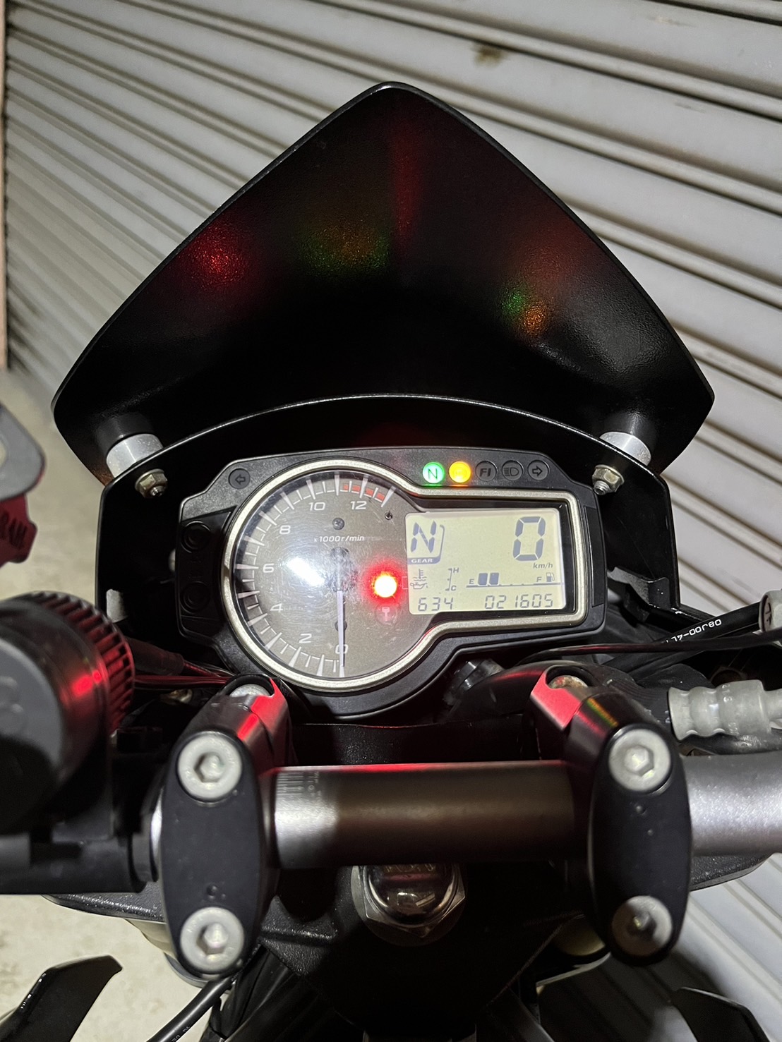 SUZUKI GSR750 - 中古/二手車出售中 SUZUKI GSR750 鈴木暴力街車 跟S750一樣破百匹馬力輸出 | 個人自售