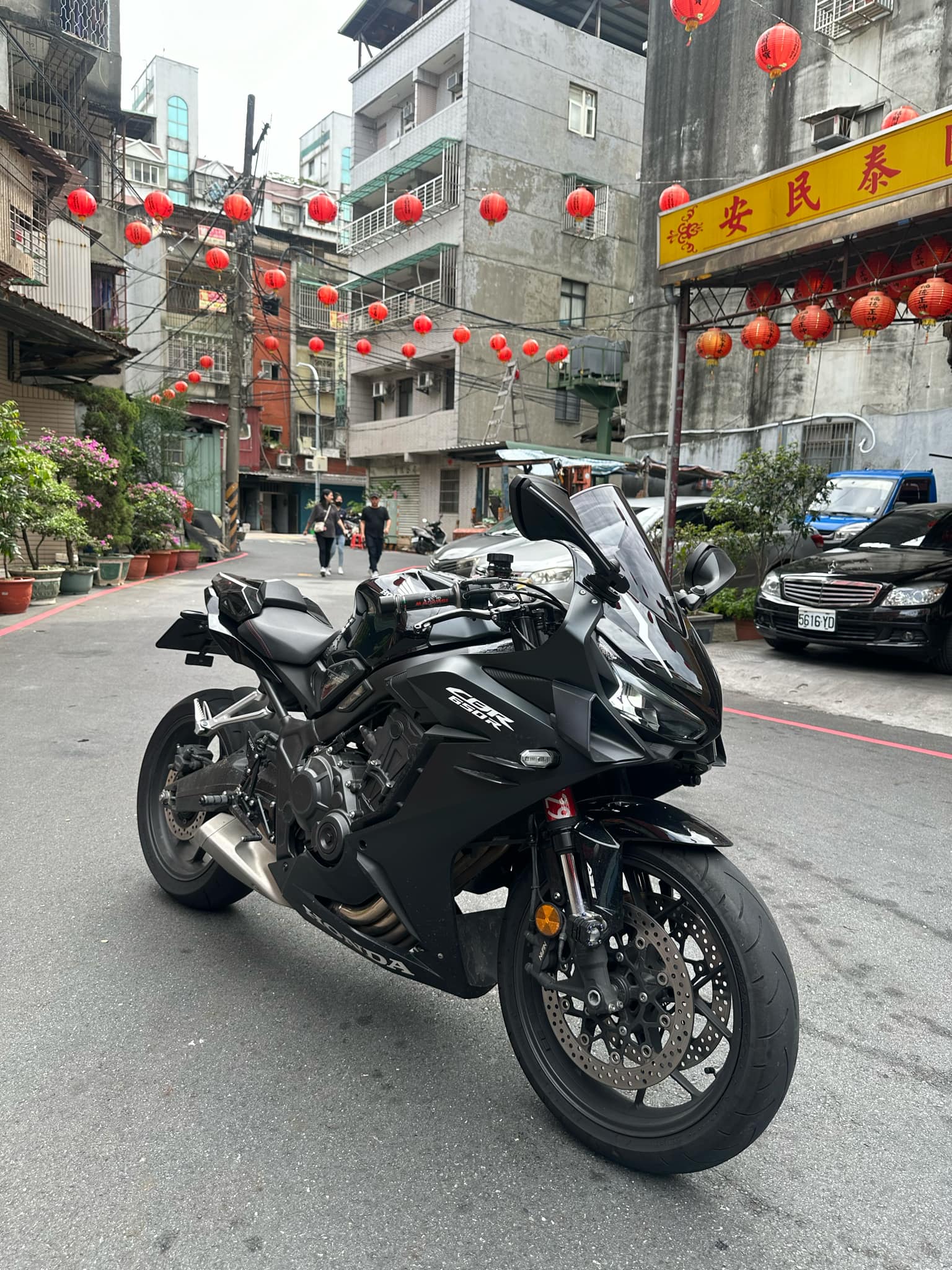 HONDA CBR650R - 中古/二手車出售中 (爵士啊彥)2023年 HONDA CBR650R 黑化 台本車 | 個人自售