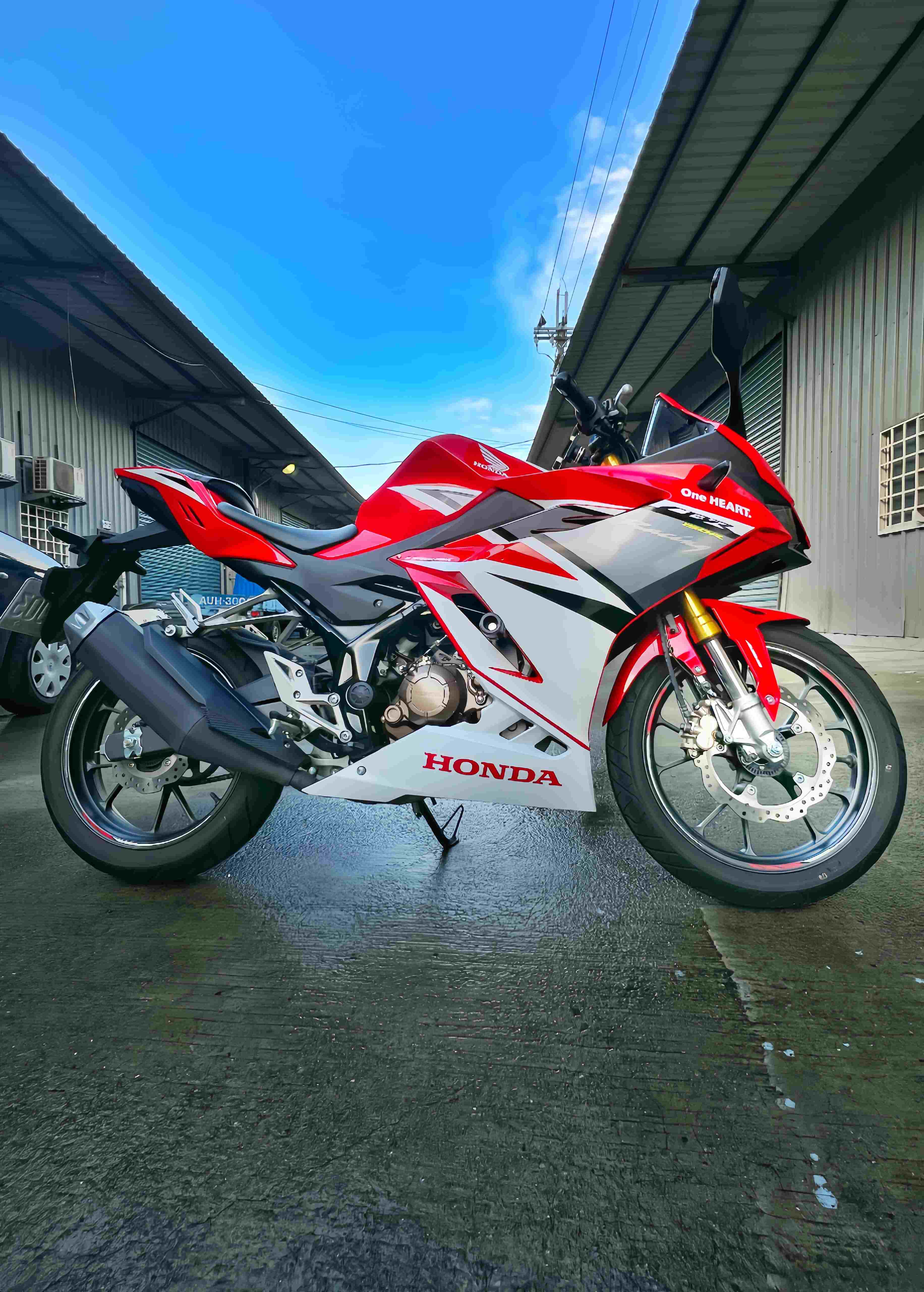 HONDA CBR150R - 中古/二手車出售中 2021年 CBR150R 一手 原漆 無事故 里程保證 阿宏大型重機買賣 | 阿宏大型重機買賣