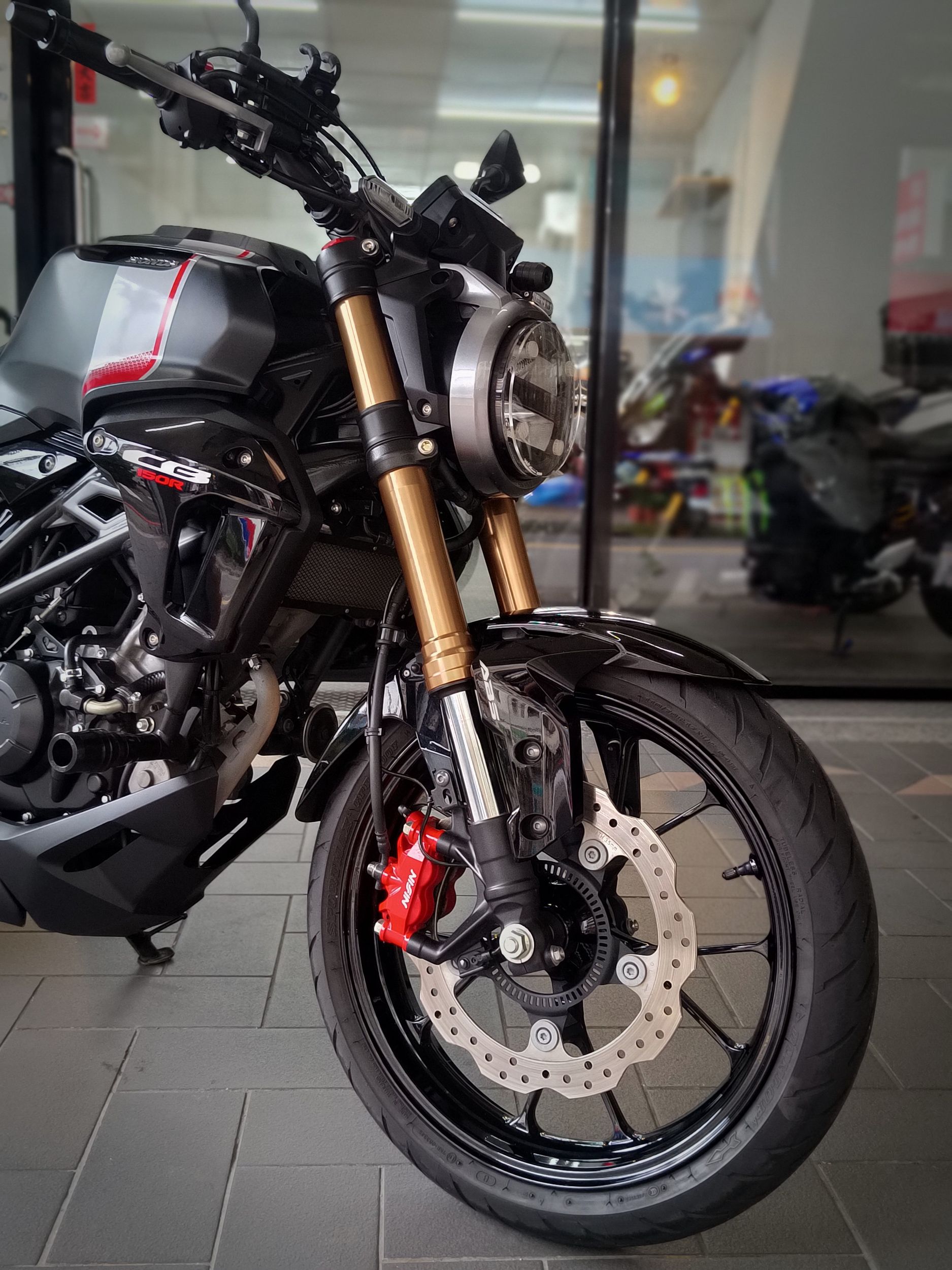 HONDA CB150R - 中古/二手車出售中 CB150R ABS，一手車只跑5350 km，全車原漆無傷 | 成蘆進口摩托車