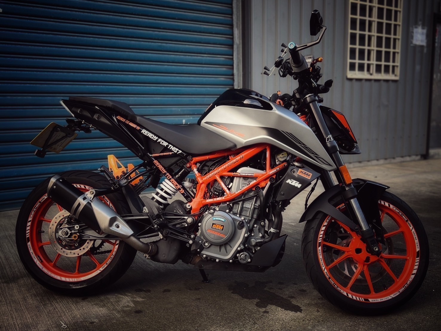 KTM 390DUKE - 中古/二手車出售中 Duke390 全車彩貼 基本改裝 小資族二手重機買賣 | 小資族二手重機買賣