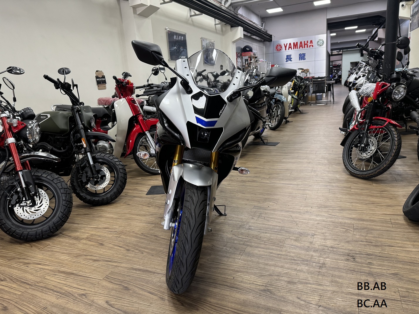 YAMAHA R15M - 中古/二手車出售中 【新竹長龍車業】YAMAHA 山葉 R15M  | 新竹長龍車業行