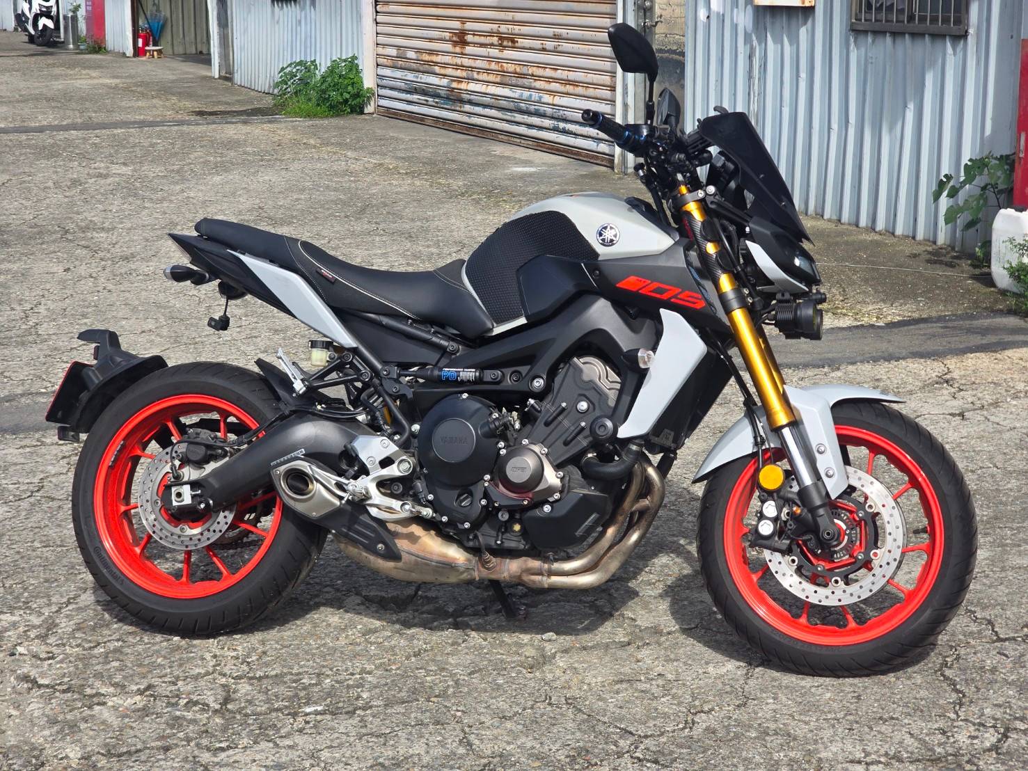 YAMAHA MT-09 - 中古/二手車出售中 YAMAHA MT09 SP  | 個人自售