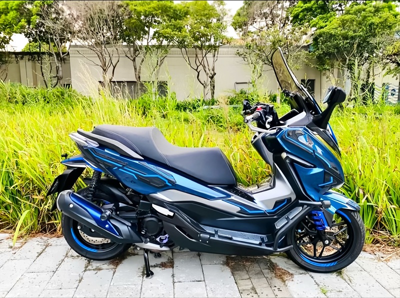 HONDA FORZA 300 - 中古/二手車出售中 HONDA FORZA300 2019出廠2020發照 | 輪泰車業