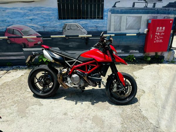 DUCATI HYPERMOTARD 950 - 中古/二手車出售中 DUCATI HYPERMOTARD950 | 個人自售