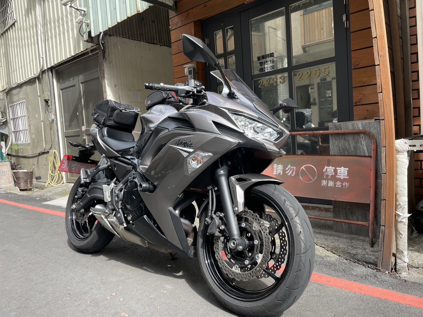 【個人自售】KAWASAKI NINJA650 - 「Webike-摩托車市」 售 2021 Ninja 650 公司保固內
