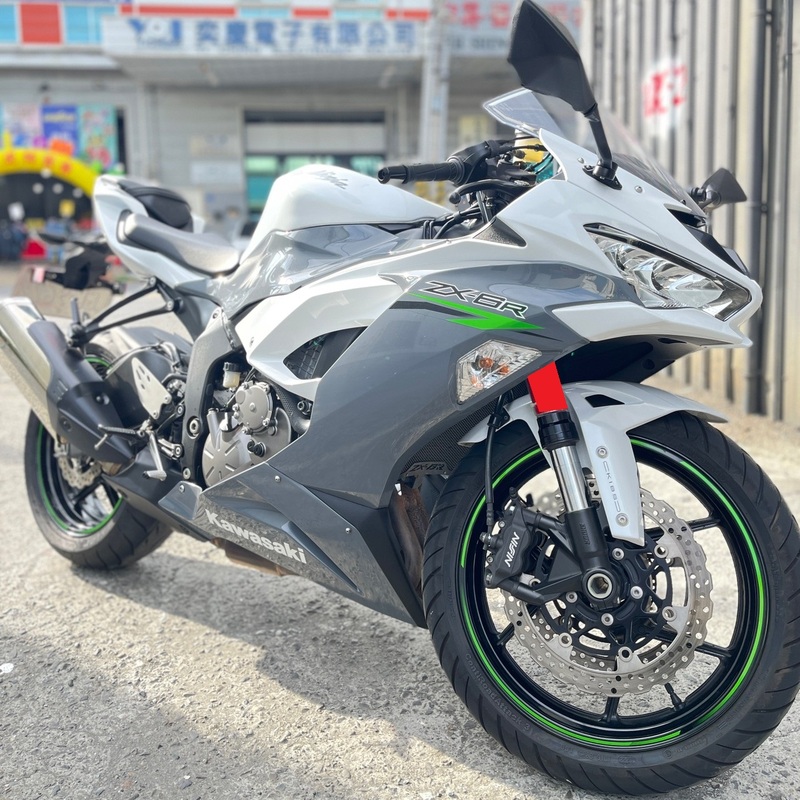 KAWASAKI NINJA ZX-6R - 中古/二手車出售中 【售】2021 KAWASAKI 川崎 ZX 636 ABS 可貸款 可換車 仿賽 ZX 6R ZX636 | 飛翔國際