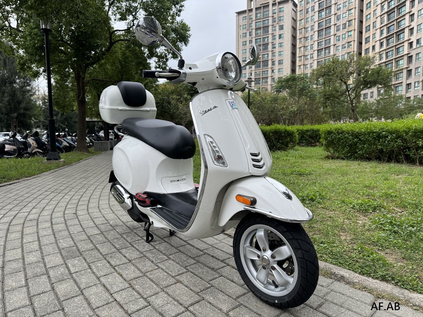 VESPA Vespa 125 Primavera - 中古/二手車出售中 【新竹長龍車業】VESPA 偉士牌 春天125 | 新竹長龍車業行