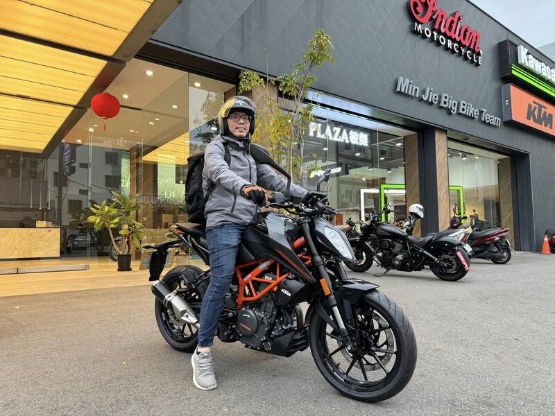 KTM 390DUKE新車出售中 《 康妮賀成交 》恭喜Jamal喜歡輕鬆靈活 沒壓力的車款 KTM 390Duke 超強全額零利率 無痛圓夢 | 敏傑車業資深銷售專員 康妮 Connie