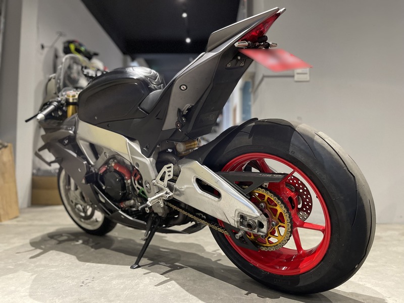 APRILIA RSV4 - 中古/二手車出售中 2013年 APRILIA RSV4/0元交車/分期貸款/車換車/線上賞車/到府交車 | 翊帆國際重車