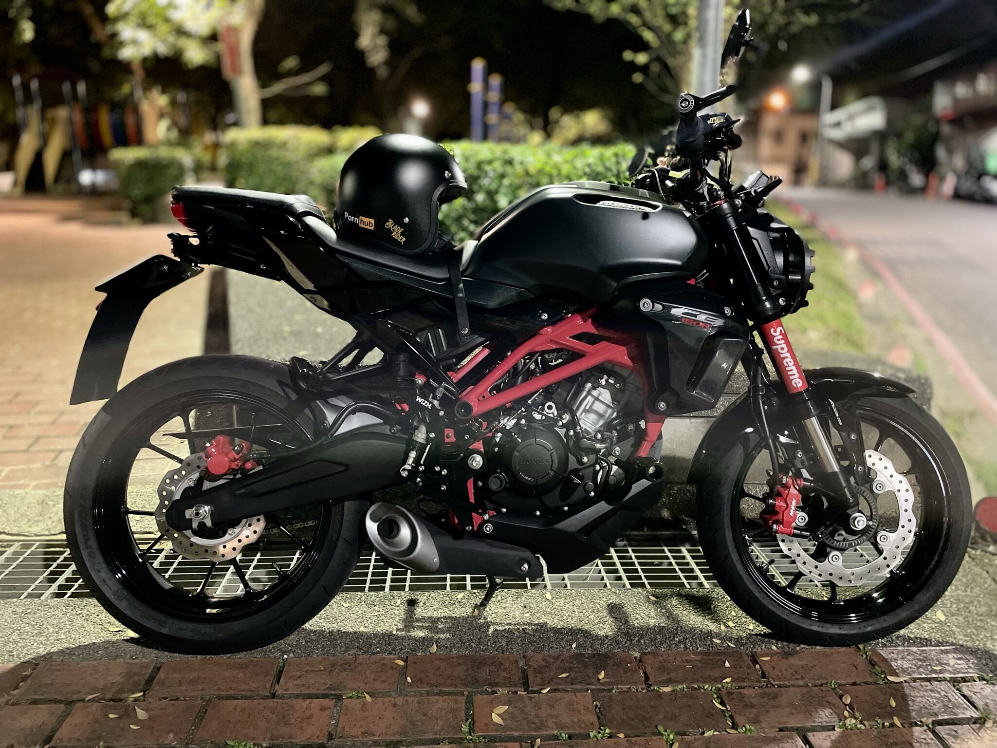 【個人自售】HONDA CB150R - 「Webike-摩托車市」 22年2月出廠9月掛牌里程1400km