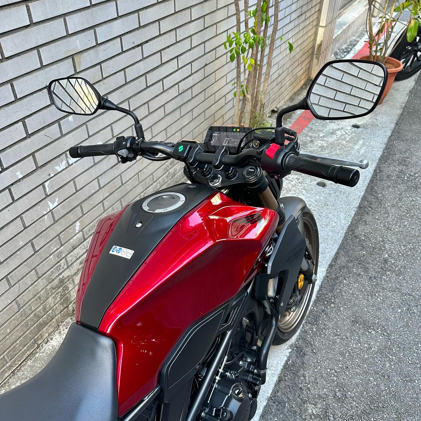 HONDA CB300R - 中古/二手車出售中 本田 Honda CB300R ABS 總代理 | Ze重機車庫/億大重機