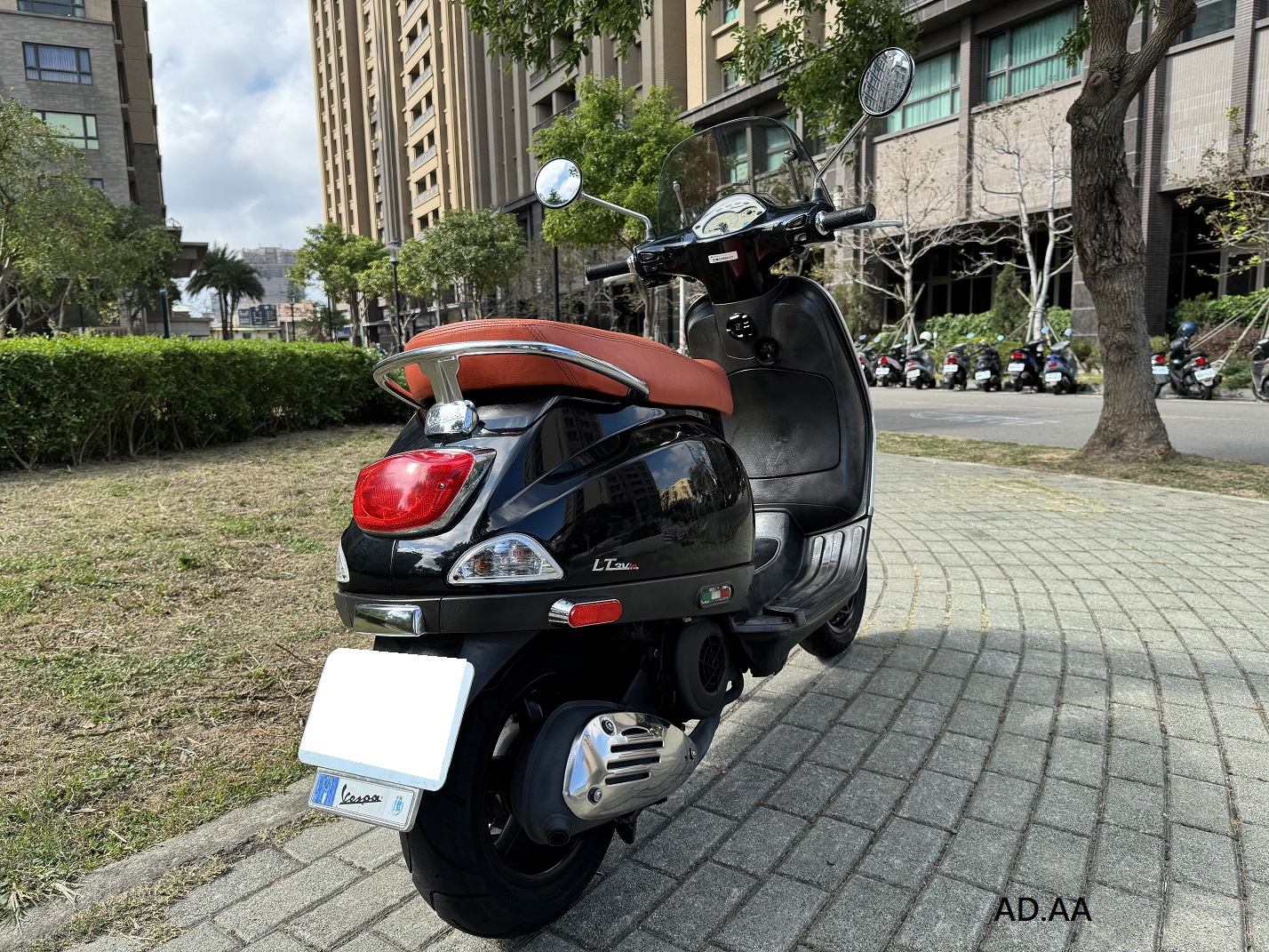 VESPA LX 125 ie - 中古/二手車出售中 【新竹長龍車業】VESPA 偉士牌 LX 125 ie | 新竹長龍車業行