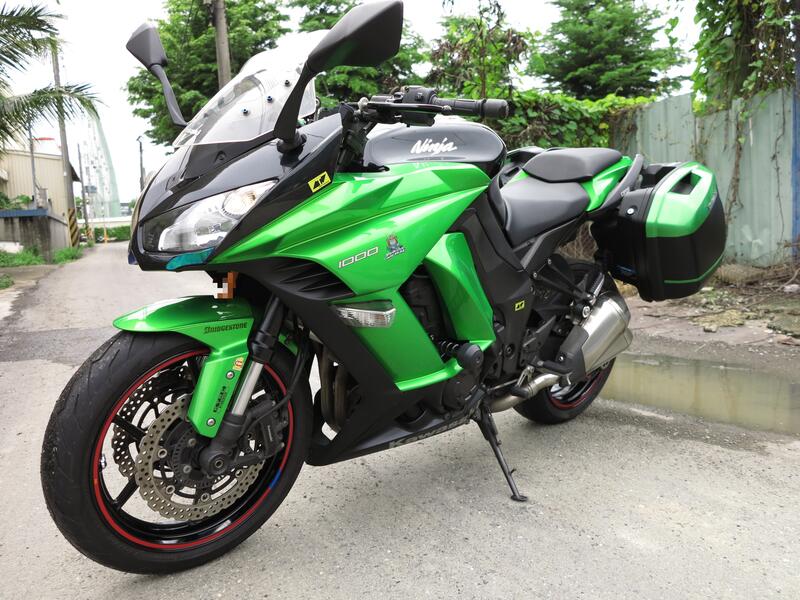 KAWASAKI Z1000 - 中古/二手車出售中 KAWASAKI Z1000SX 2015年 原廠側箱組 | 個人自售