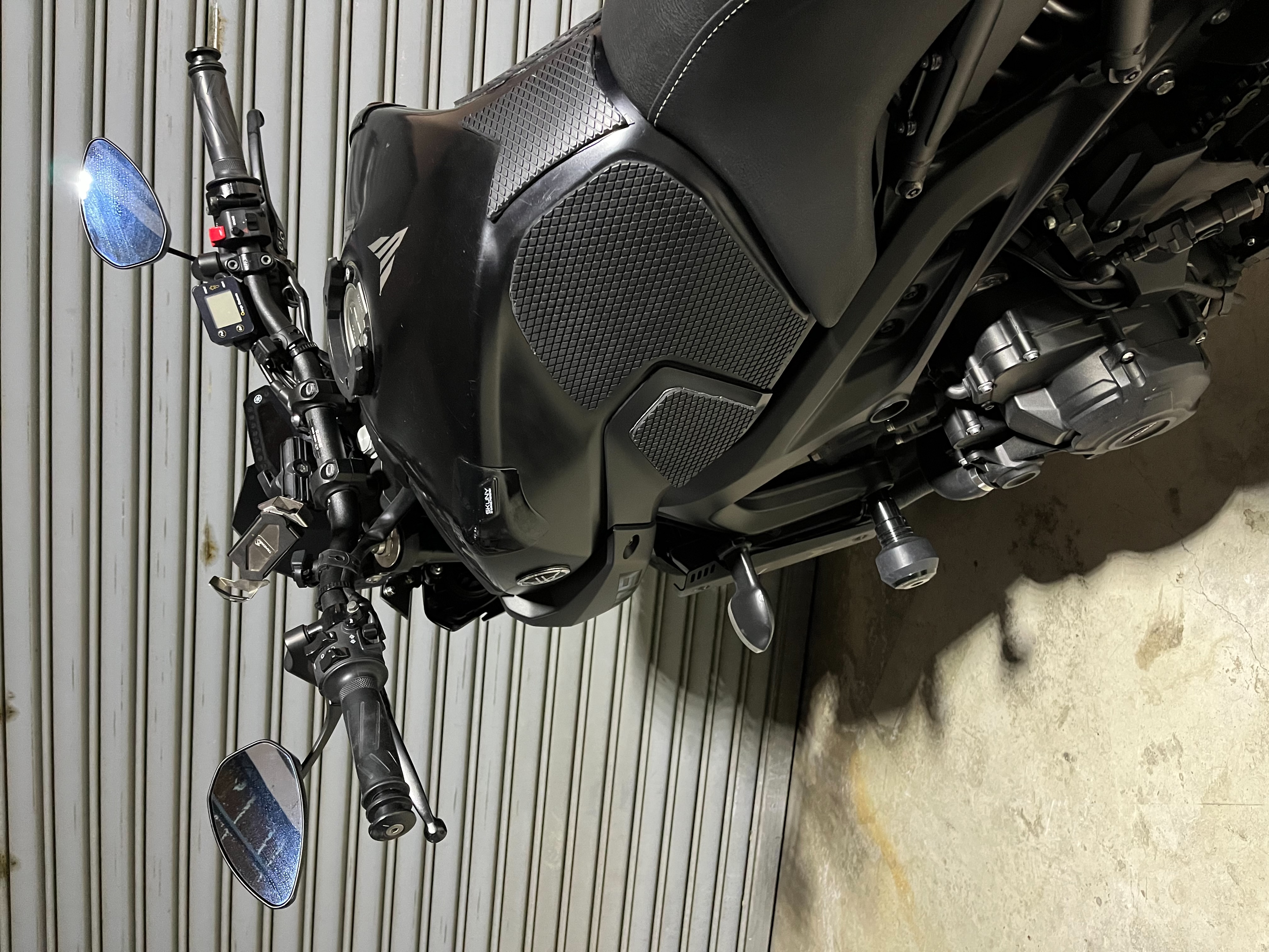 YAMAHA MT-09 - 中古/二手車出售中 MT-09二代 快排＋碳蠍 車況極佳 | 個人自售