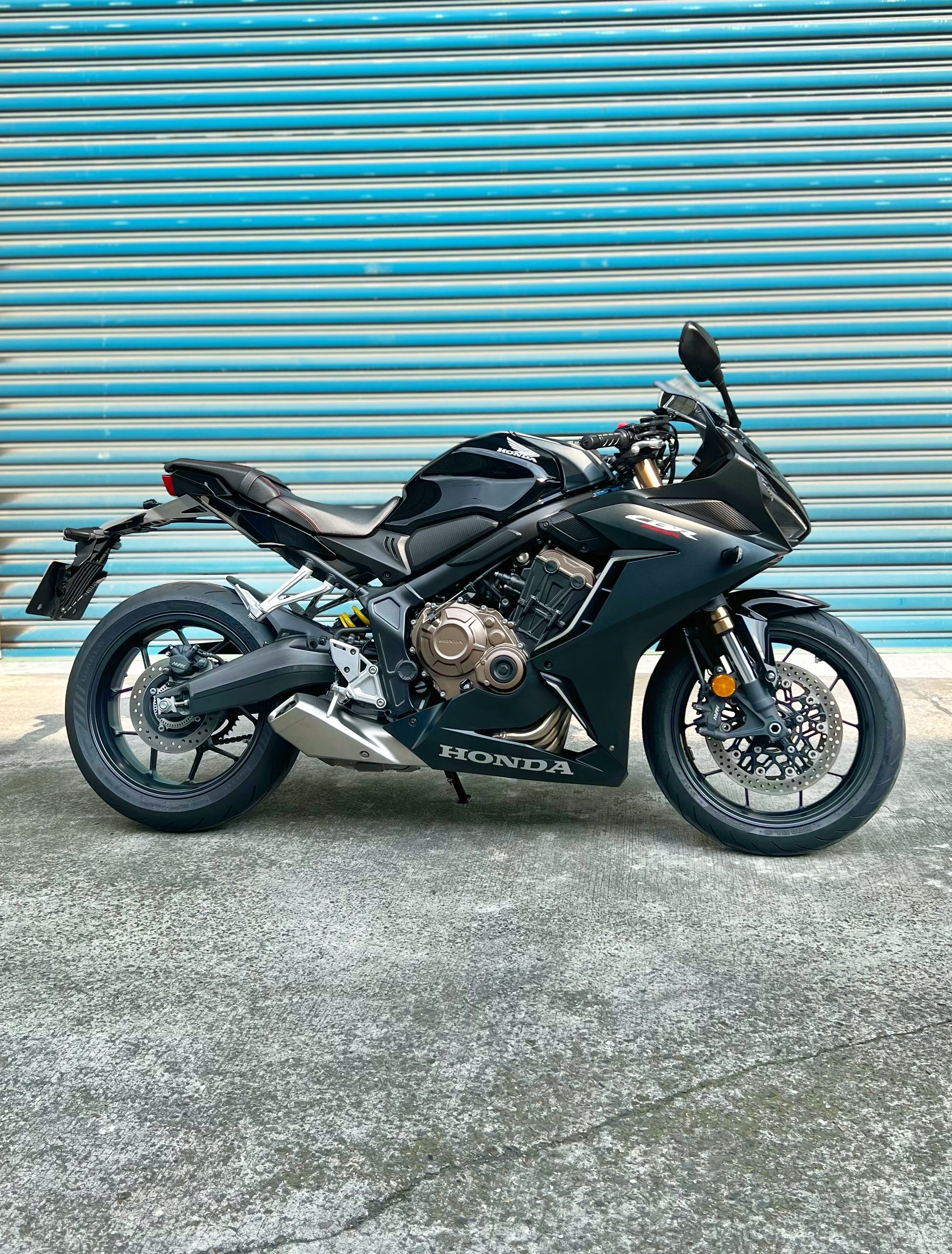 HONDA CBR650R - 中古/二手車出售中 2021年 台本車 CBR650R 黑色系 無摔 無事故 | 阿宏大型重機買賣