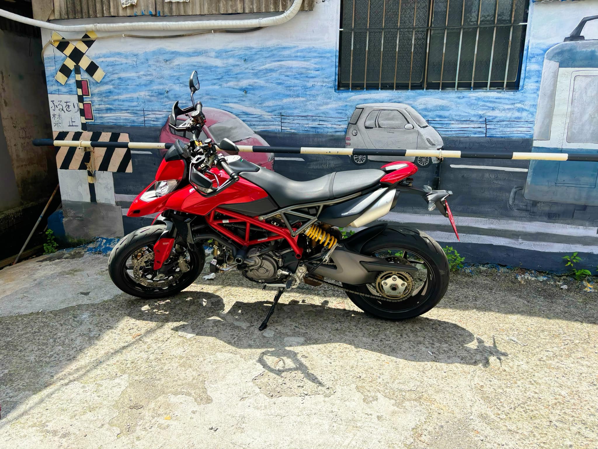 DUCATI HYPERMOTARD 950 - 中古/二手車出售中 DUCATI HYPERMOTARD950 | 個人自售