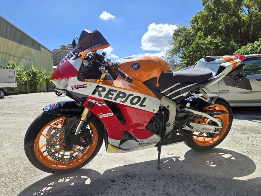 HONDA CBR600RR - 中古/二手車出售中 [出售] 2014年 HONDA CBR600RR  | 老爹重機