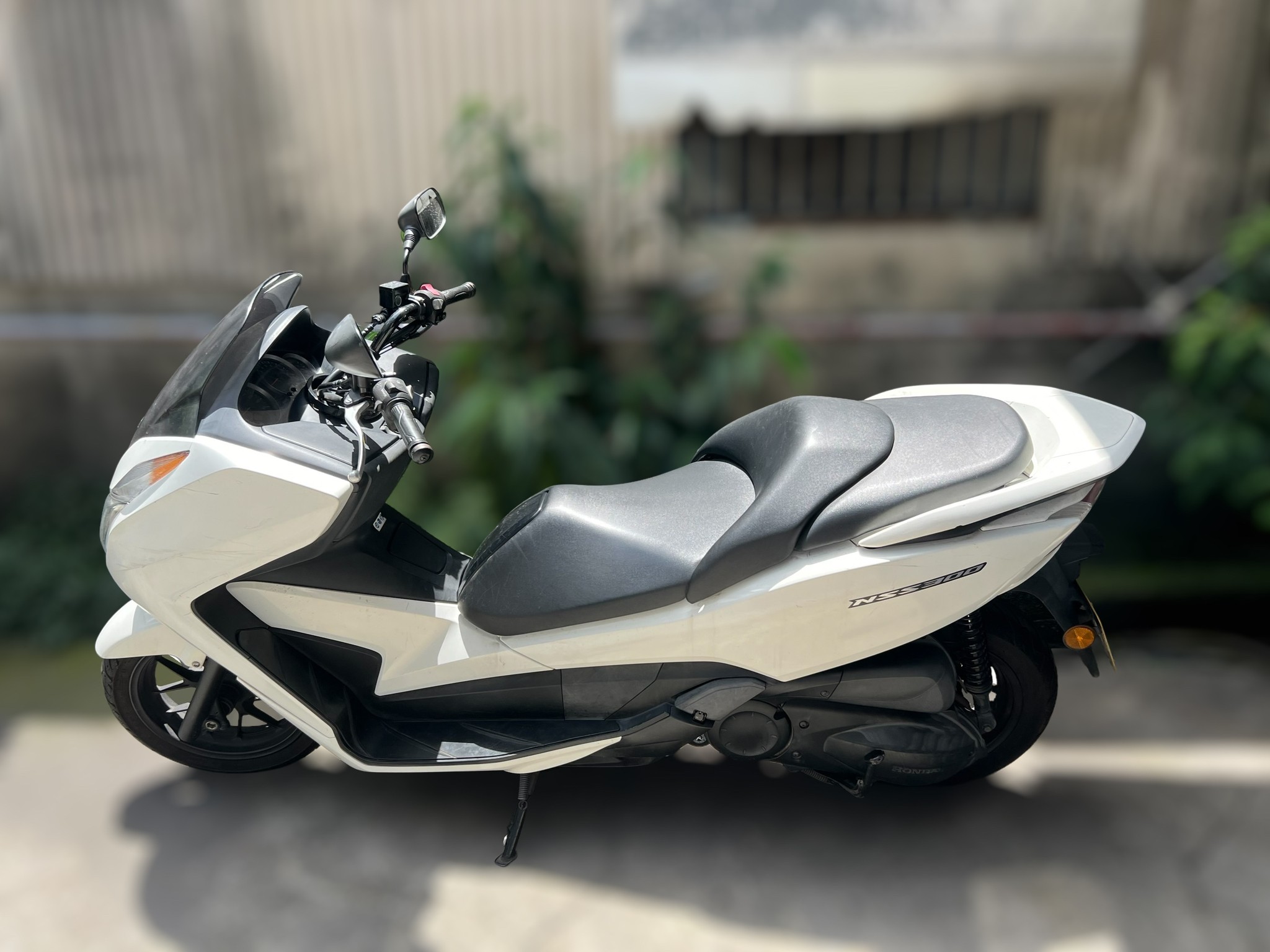 HONDA FORZA 300 - 中古/二手車出售中 HONDA FORZA300 ABS (NSS300)台本公司車 協助分期、託運、換車補貼、代償結清 Line ID:@q0984380388 | 小菜輕重機