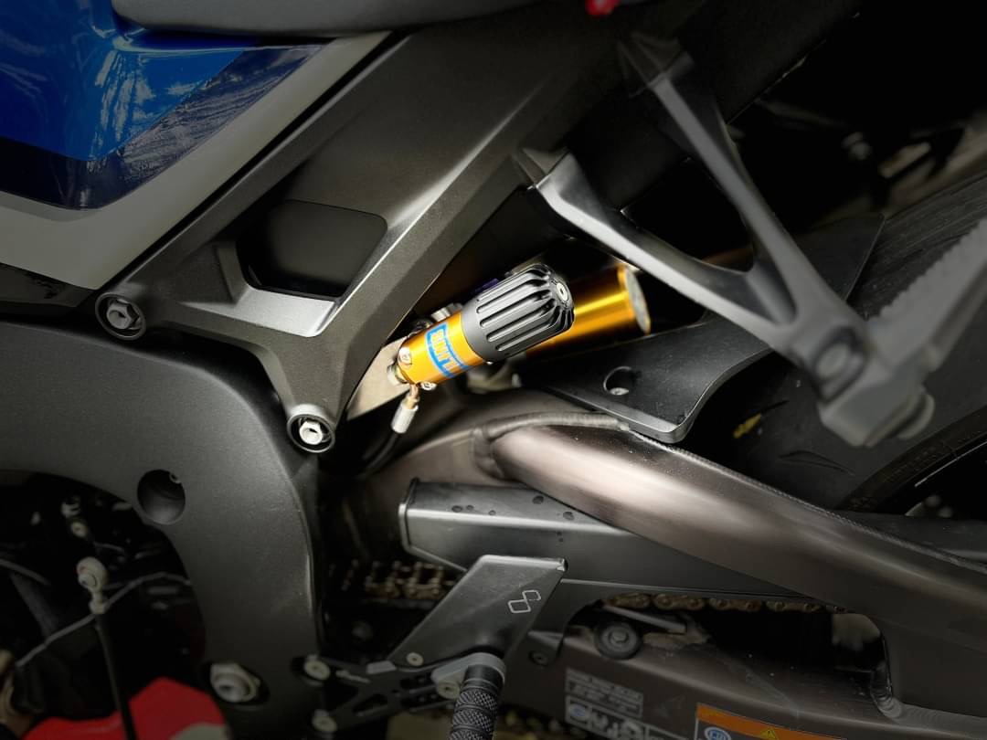 HONDA CBR1000RR Fire Blade - 中古/二手車出售中 OhlinsTTX後避震 Lightech腳踏後移  正蠍管 小資族二手重機買賣 | 小資族二手重機買賣