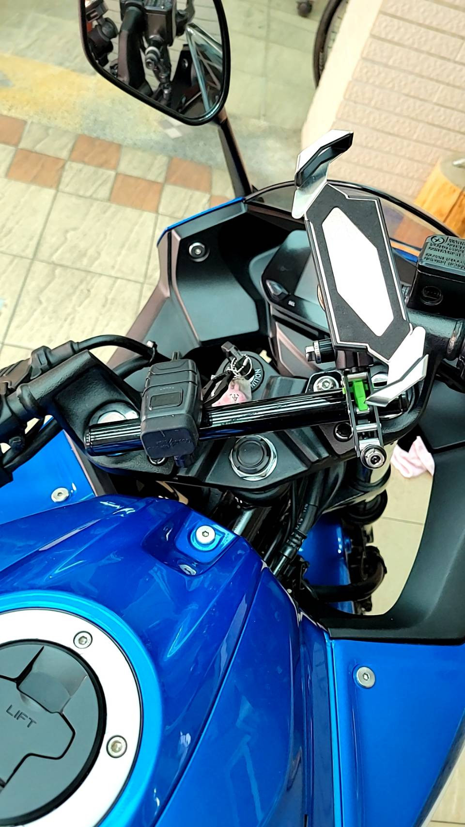 GIXXER 250 SF 改裝零件- 人氣推薦